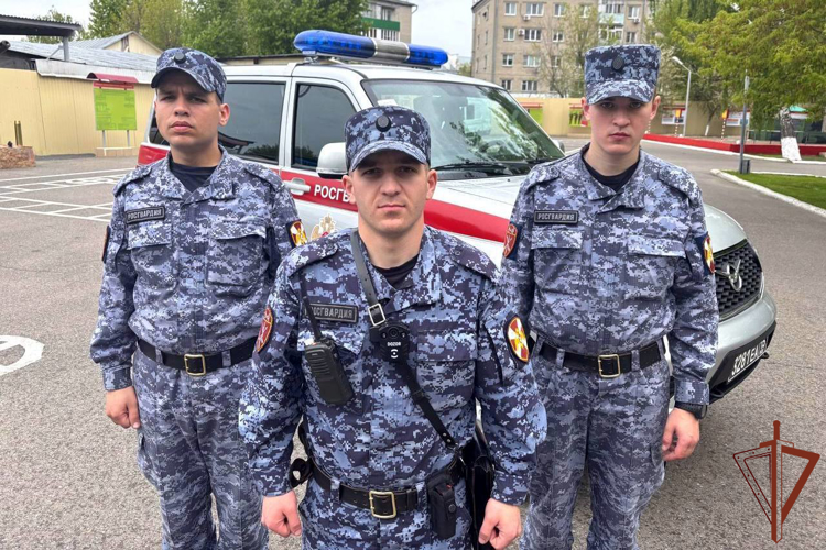 Военнослужащие казанского полка Росгвардии помогли женщине найти её потерявшихся детей