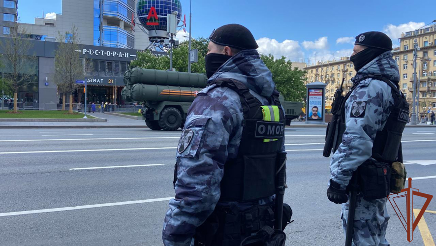Росгвардия обеспечила безопасность генеральной репетиции парада ко Дню Победы в Москве 