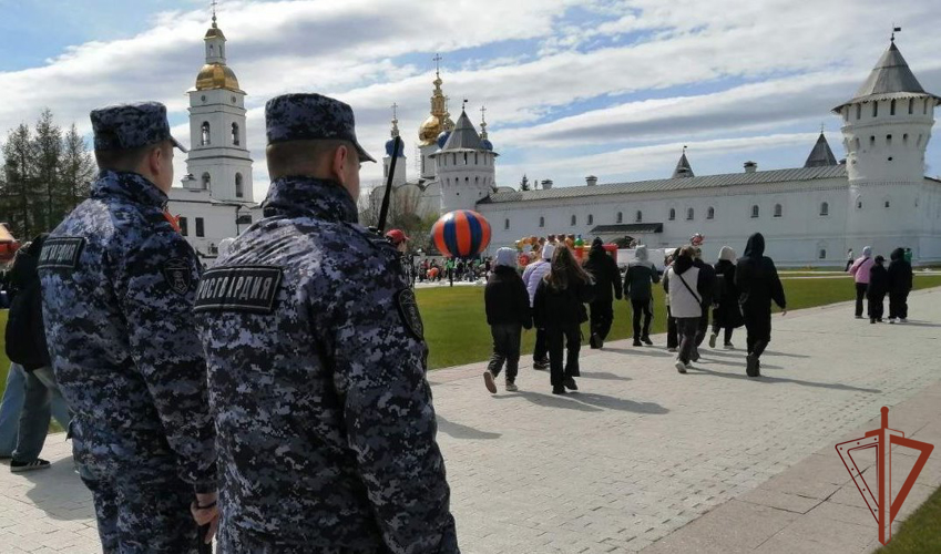 Росгвардия обеспечила безопасность международных спортивных соревнований и массовых праздничных мероприятий на Урале