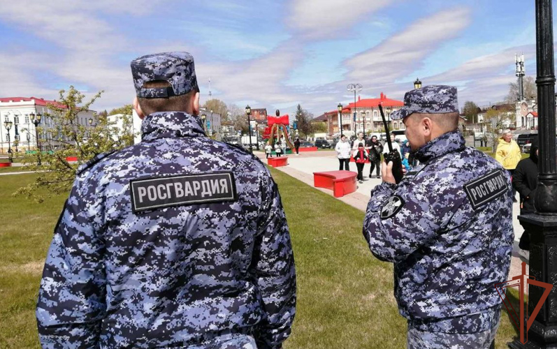 Росгвардия обеспечила безопасность международных спортивных соревнований и массовых праздничных мероприятий на Урале