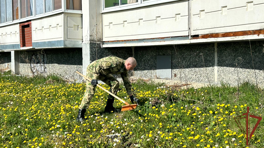 Росгвардейцы проводят социально значимые мероприятия на Урале