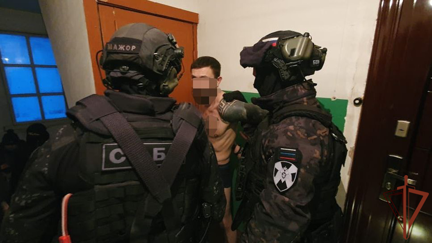 СОБР Росгвардии задержал подозреваемого в тяжком преступлении в Архангельской области (ВИДЕО)