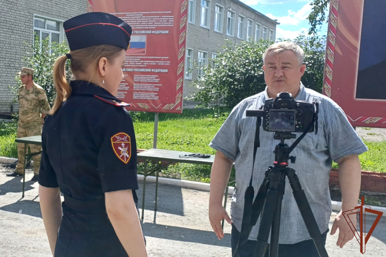 Ведомственная акция «Каникулы с Росгвардией» проходит на Урале (видео)