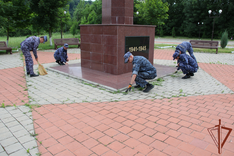 Росгвардейцы в Кабардино-Балкарии продолжают  участвовать в акции  «На страже памяти»