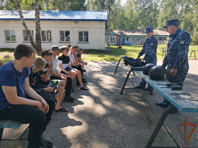 Всероссийская ведомственная акция «Каникулы с Росгвардией» продолжается в Сибири