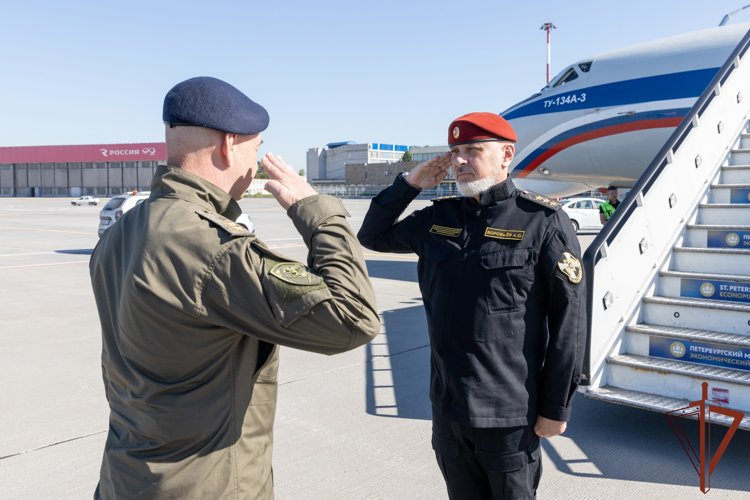 Генерал-полковник Алексей Воробьёв проверил готовность сил и средств к проведению праздника выпускников «Алые паруса» (видео)