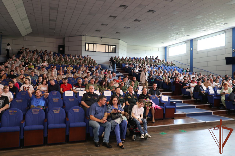 Премьера фильма о героически погибшем офицере Росгвардии состоялась в Пятигорске