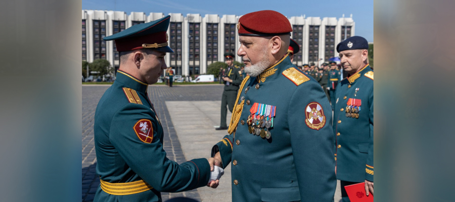 Генерал-полковник Алексей Воробьёв поздравил выпускников Санкт-Петербургского военного института Росгвардии (видео)
