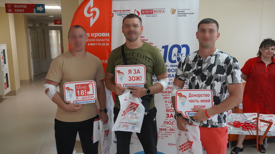 Сотрудники Росгвардии участвуют в ведомственной акции «От сердца к сердцу» в Саратове