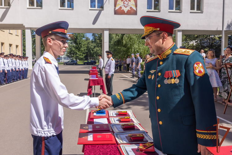 В Московском президентском кадетском училище Росгвардии состоялся выпуск учащихся (видео)