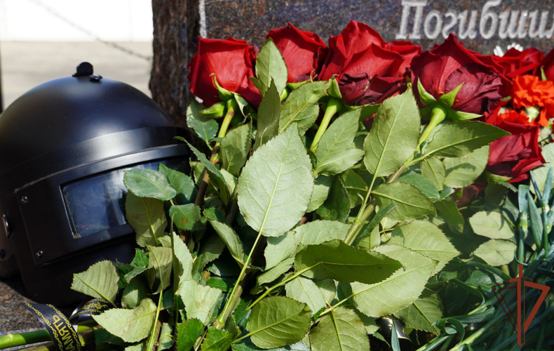  Память погибших при исполнении служебного долга офицеров СОБР  увековечили во Владимире