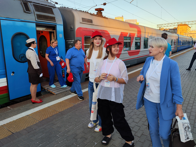 Росгвардейцы-участники СВО и члены их семей в рамках туристической акции посетили города России