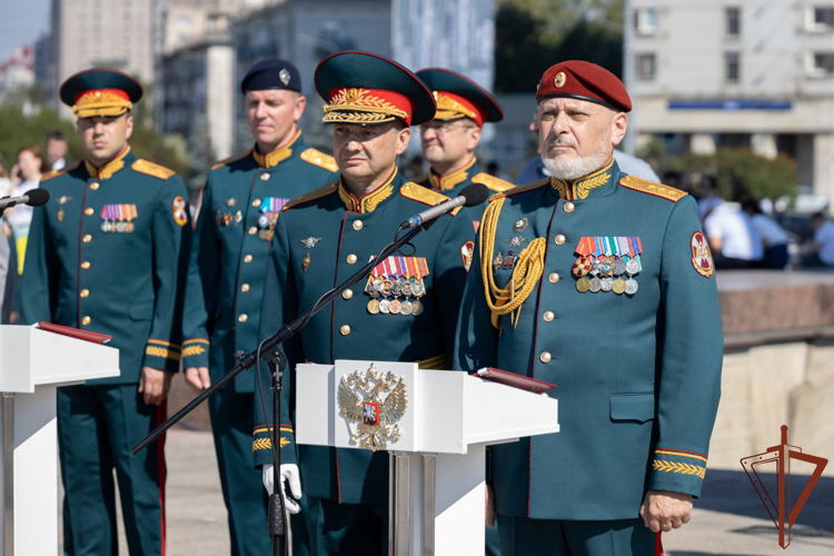 Генерал-полковник Алексей Воробьёв поздравил выпускников Санкт-Петербургского военного института Росгвардии (видео)