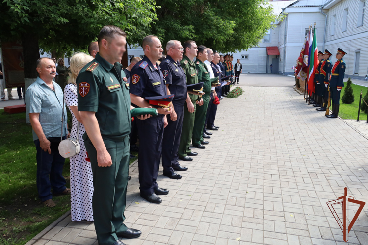 В казанском полку Росгвардии открыли мемориал в память о погибших на СВО однополчанах