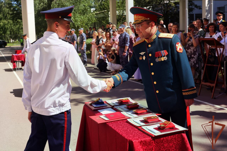 В Московском президентском кадетском училище Росгвардии состоялся выпуск учащихся (видео)