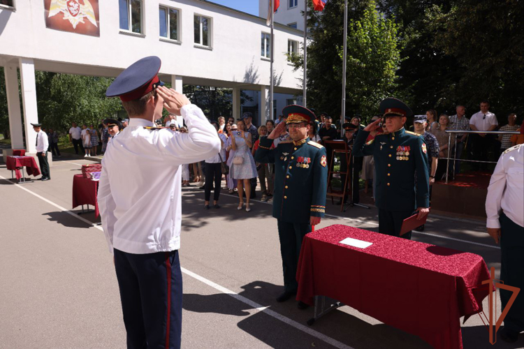 В Московском президентском кадетском училище Росгвардии состоялся выпуск учащихся (видео)