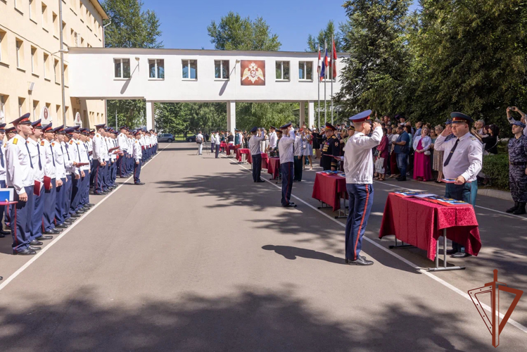 В Московском президентском кадетском училище Росгвардии состоялся выпуск учащихся (видео)