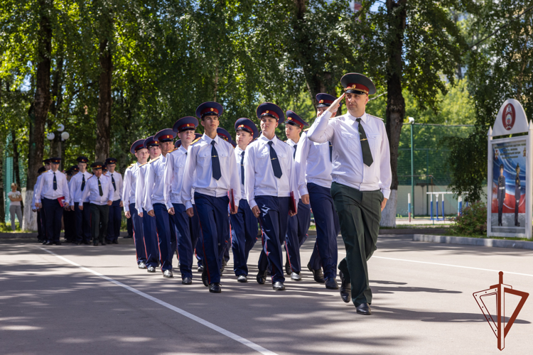 В Московском президентском кадетском училище Росгвардии состоялся выпуск учащихся (видео)
