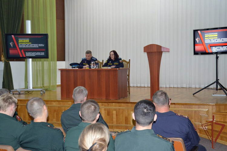 Учебно-методический сбор руководителей правовых подразделений Сибирского округа Росгвардии завершился в Алтайском крае 