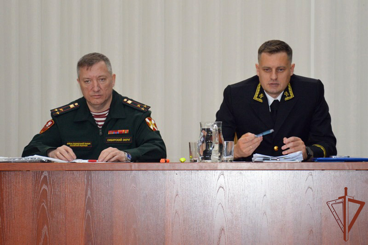 Учебно-методический сбор руководителей правовых подразделений Сибирского округа Росгвардии завершился в Алтайском крае 