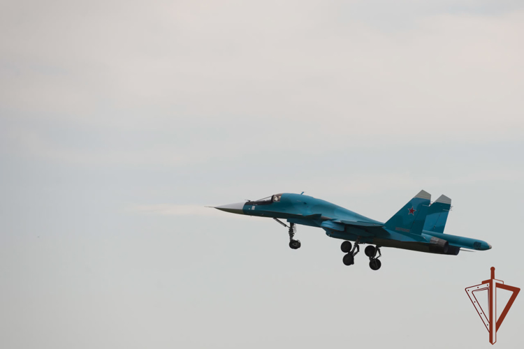Сотрудники Росгвардии обеспечили безопасность авиационного фестиваля в Новосибирске