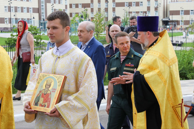В честь Святого равноапостольного великого князя Владимира в главном храме Росгвардии состоялось торжественное богослужение (видео)