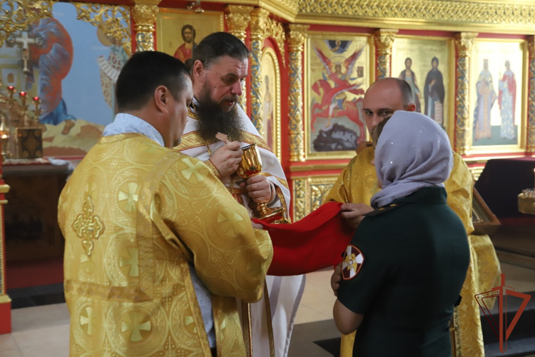 Росгвардейцы Северного Кавказа стали участниками праздничных богослужений в День Крещения Руси