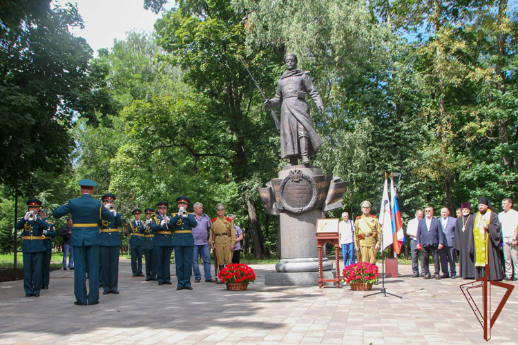 В Нижнем Новгороде представители Росгвардии приняли участие в открытии мемориала участникам первой Мировой войны (видео)
