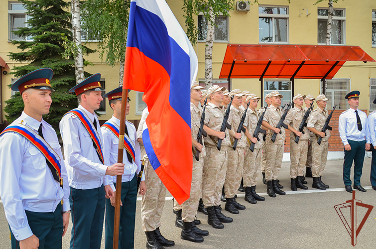 Около 200 новобранцев приведены к Присяге в Северо-Кавказском ордена Жукова округе Росгвардии