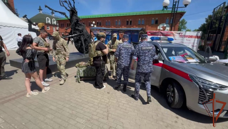  Росгвардия приняла участие во всероссийской ярмарке трудоустройства в Центральных регионах Росссии