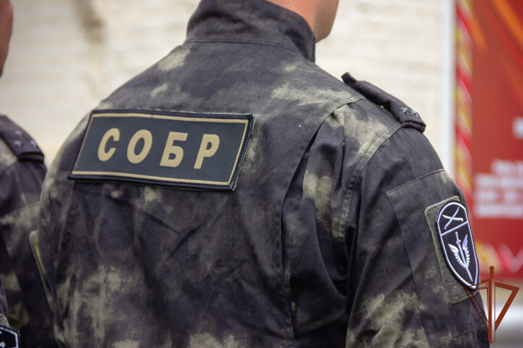 При содействии СОБР Росгвардии в Краснодаре пресечена незаконная продажа сильнодействующих препаратов