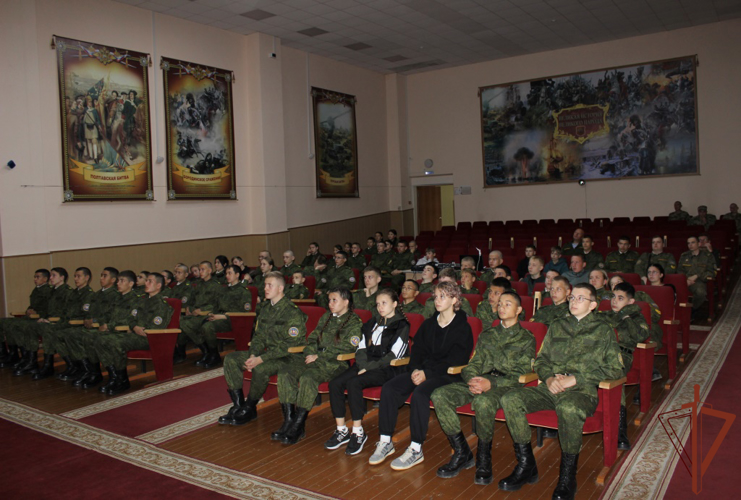 Патриотическая акция «Каникулы с Росгвардией» продолжается на Урале