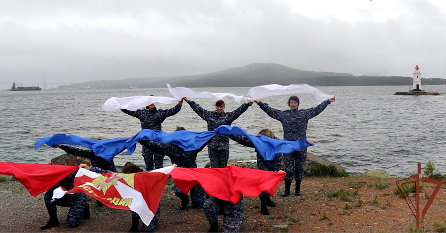 Мероприятия ко Дню Государственного флага Российской Федерации проходят в Росгвардии