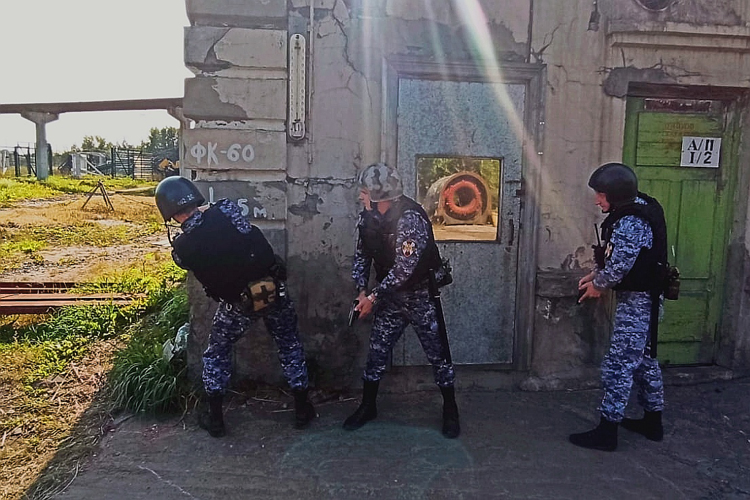 Сотрудники Росгвардии провели совместную тренировку с ФГУП «Охрана» в Архангельской области