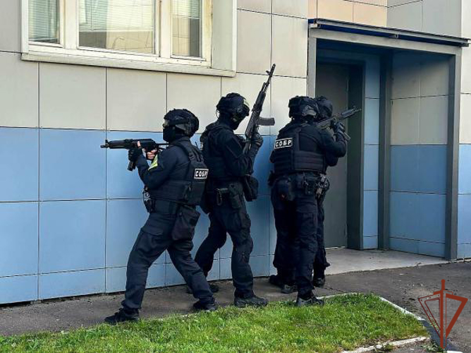 Сотрудники Росгвардии приняли участие во всероссийских учениях в образовательных учреждениях центральных регионов страны