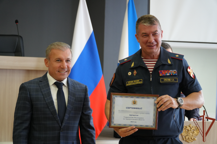 Правительство Архангельской области передало региональному управлению Росгвардии спецтехнику и снаряжение