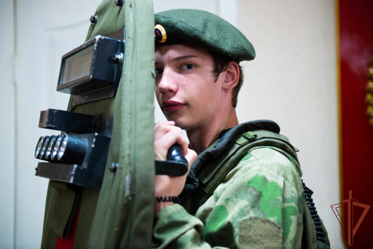 Военнослужащие и сотрудники Росгвардии провели патриотические и торжественные мероприятия на Урале