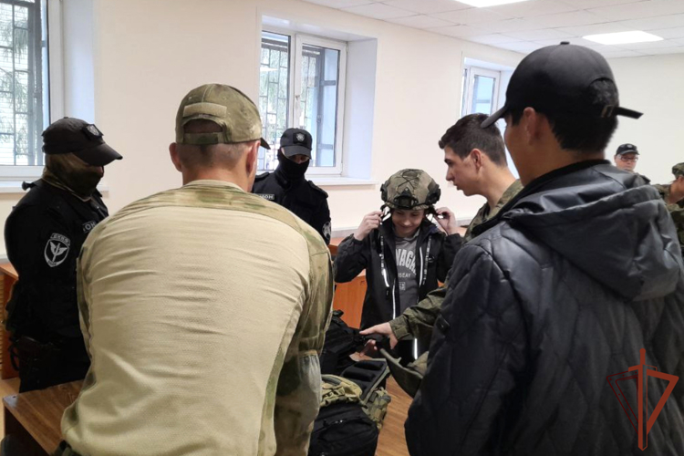 Ведомственная акция «Каникулы с Росгвардией» завершилась на Урале