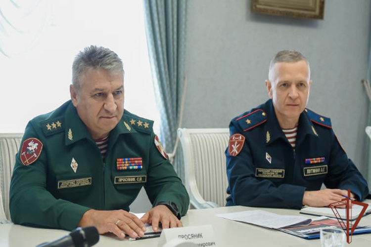 Командующий Приволжским округом Росгвардии генерал-полковник Сергей Просяник совершил рабочую поездку в Пензенскую область