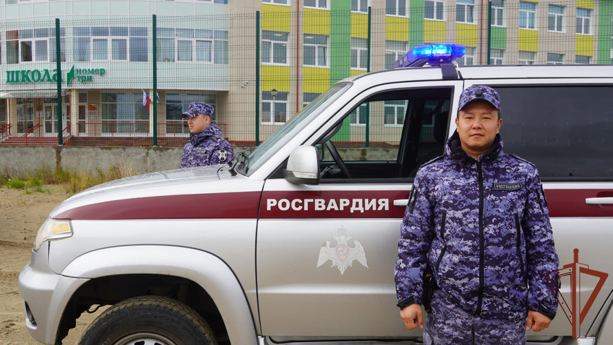 Росгвардейцы обеспечили безопасность проведения Дня знаний в регионах северо-запада страны