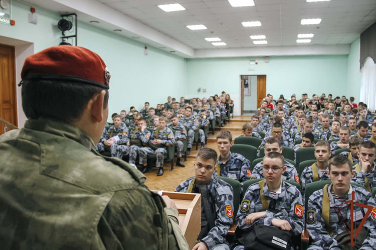 Профориентационные мероприятия с участием Росгвардии прошли в Сибири