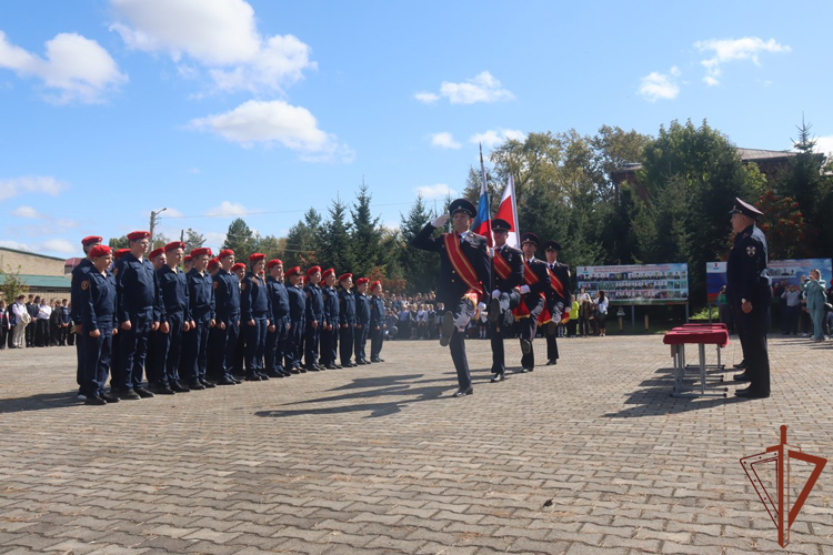 Церемония открытия профильного класса Росгвардии прошла в Приморье
