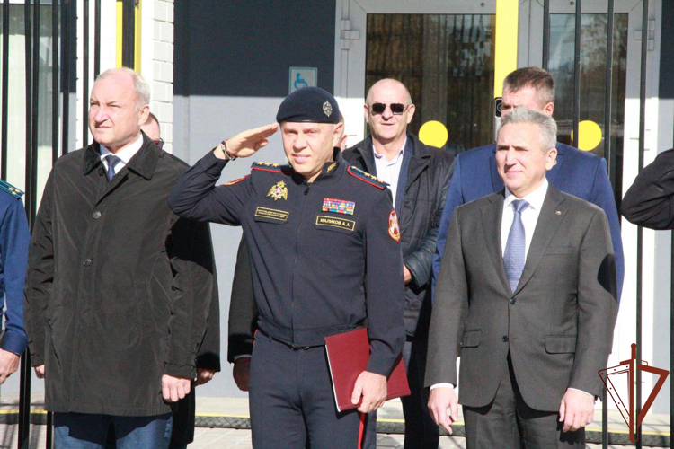 Генерал-полковник полиции Анатолий Маликов открыл новое здание центра лицензионно-разрешительной работы в Тюмени
