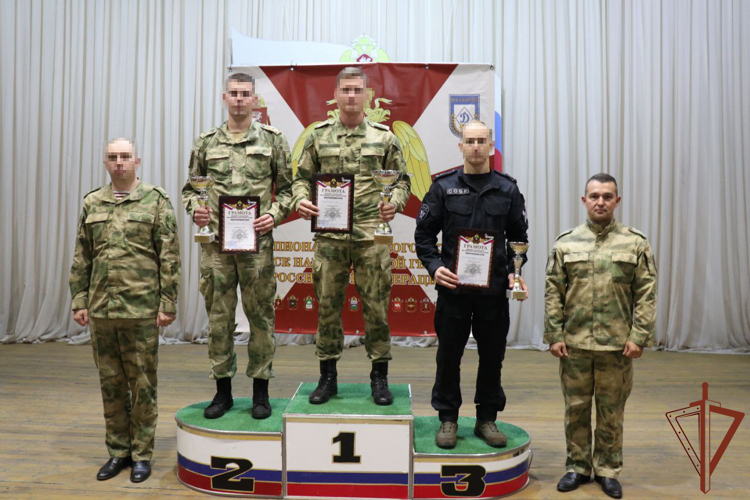 Чемпионат по военно-спортивному многоборью завершился в Уральском округе Росгвардии