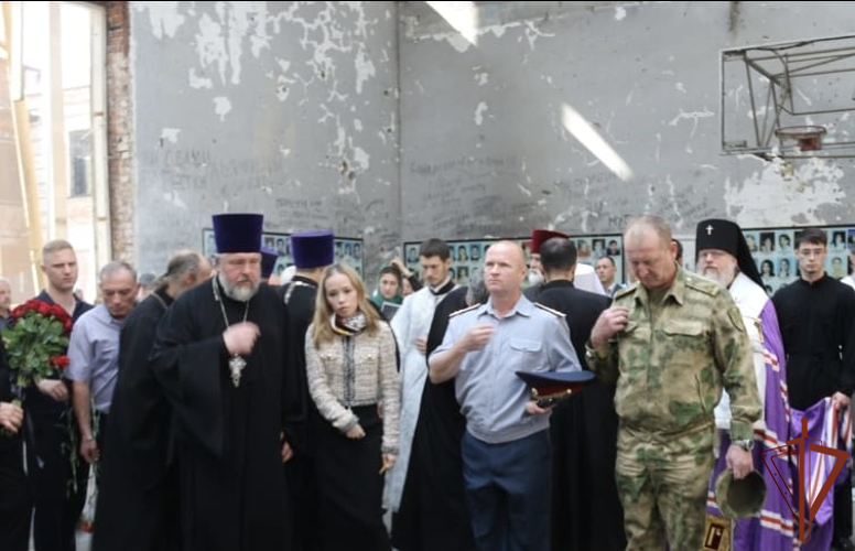 Росгвардейцы в Северной Осетии почтили память погибших при теракте в Беслане
