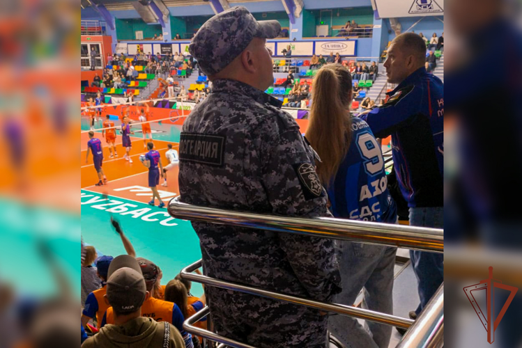 Росгвардейцы обеспечили безопасность матча Чемпионата России по волейболу в Кузбассе