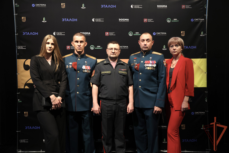 Офицеры Росгвардии — Герои России приняли участие в церемонии вручения Всероссийской премии «Поступок» имени Сергея Пускепалиса