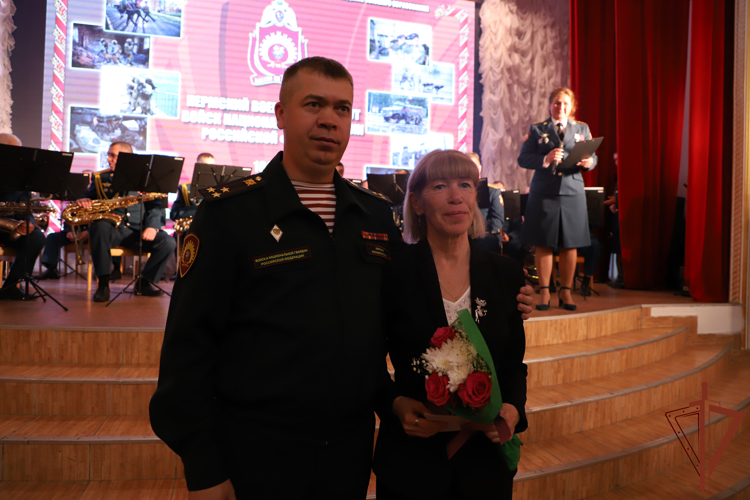 В Пермском президентском кадетском училище прошел концерт ко Дню образования военно-политических подразделений Росгвардии