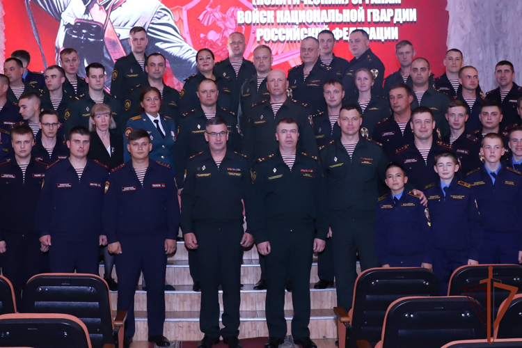 В Пермском президентском кадетском училище прошел концерт ко Дню образования военно-политических подразделений Росгвардии