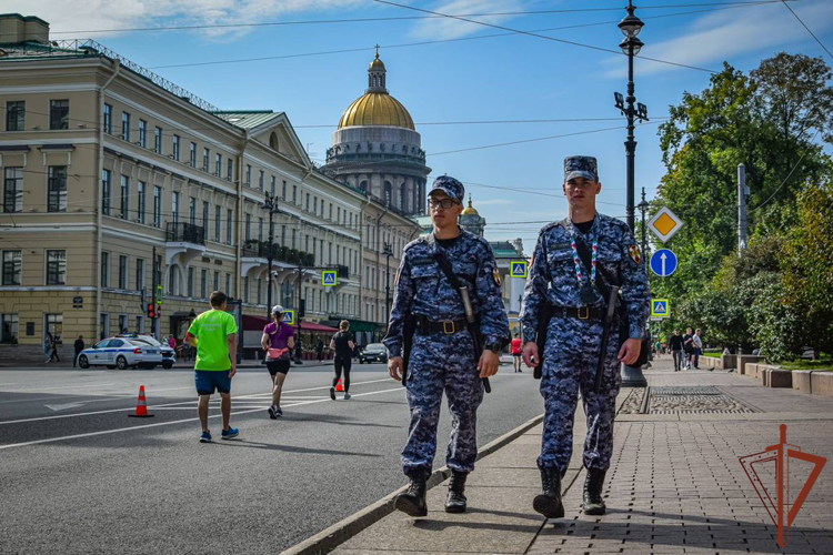 Росгвардейцы обеспечили безопасность спортивных мероприятий в Санкт-Петербурге